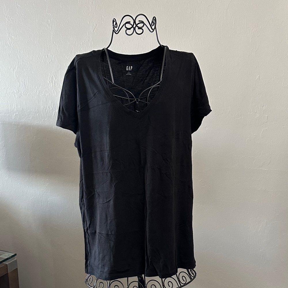 GAP Women's Classic Black Short Sleeve Tee